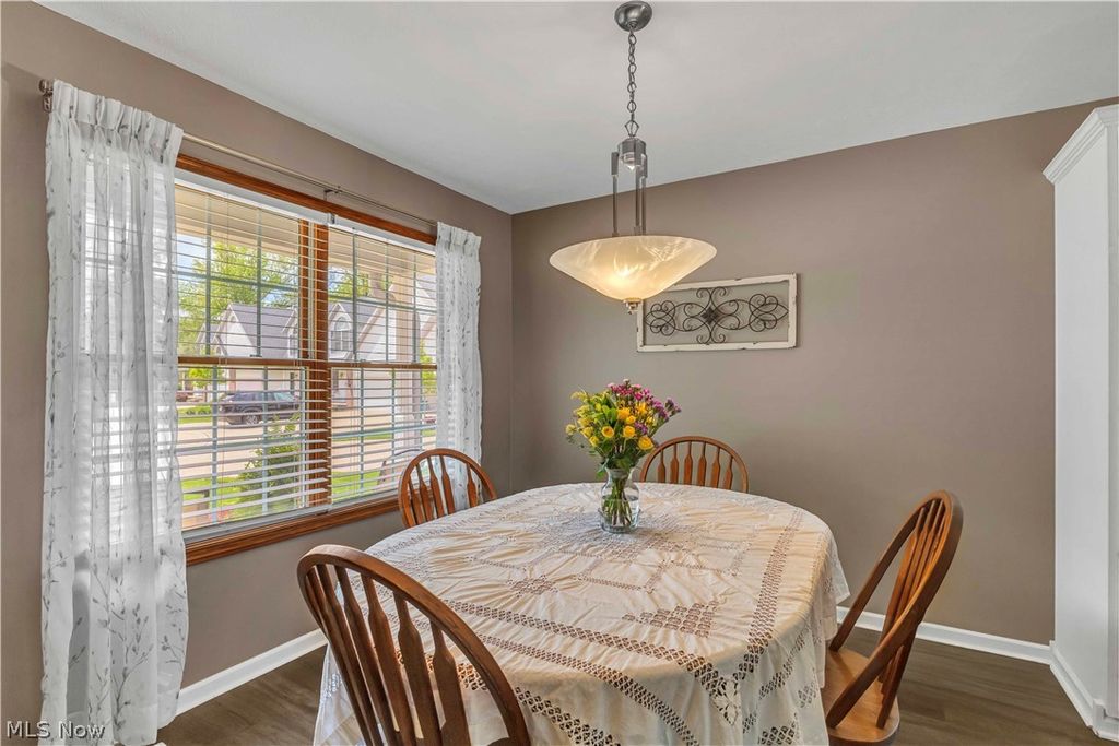 Photo of 363 Northcoast Point Drive, Eastlake, OH 44095 (MLS # 5189124)