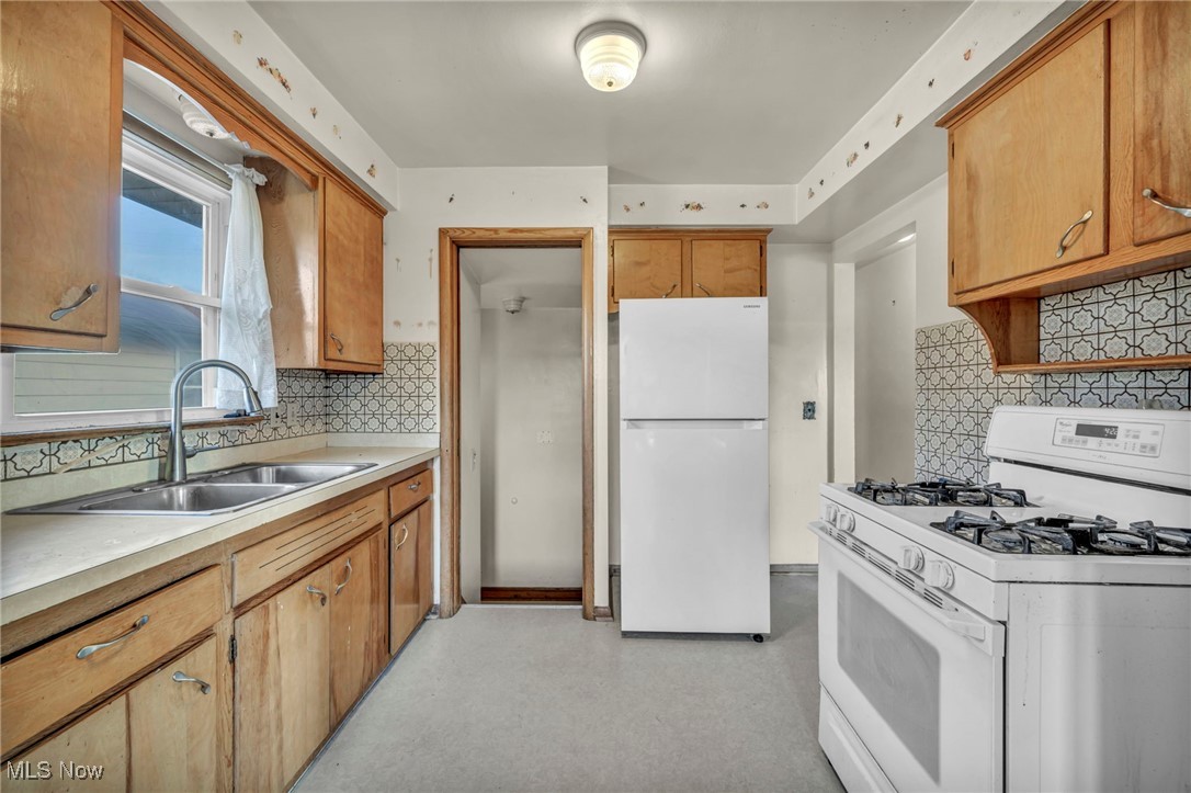 Gall Bldg Cos N Ave Ext Sub - Residential