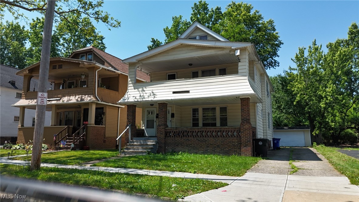 Looking to add to your rental portfolio? This duplex is fully rented, currently producing over $1400 per month in total rental income. Call today for more details!