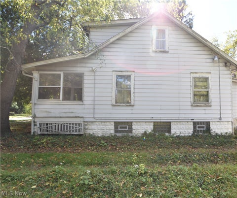 Tiny photo for 438 Bennington Avenue, Youngstown, OH 44505 (MLS # 5250601)