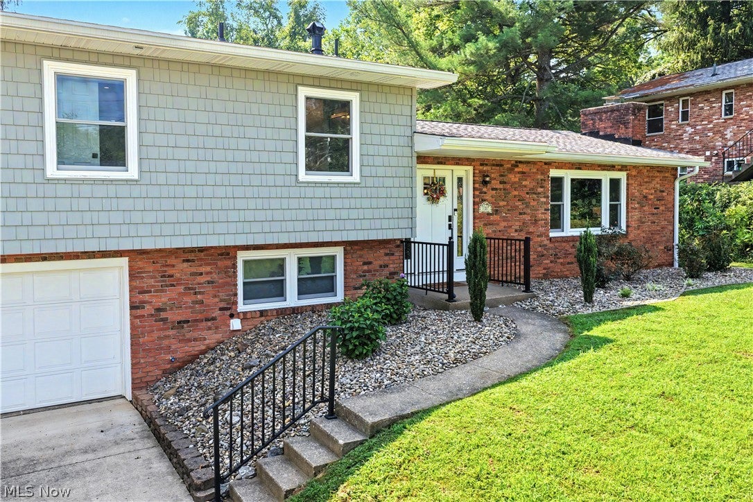 107 Woodcrest Drive