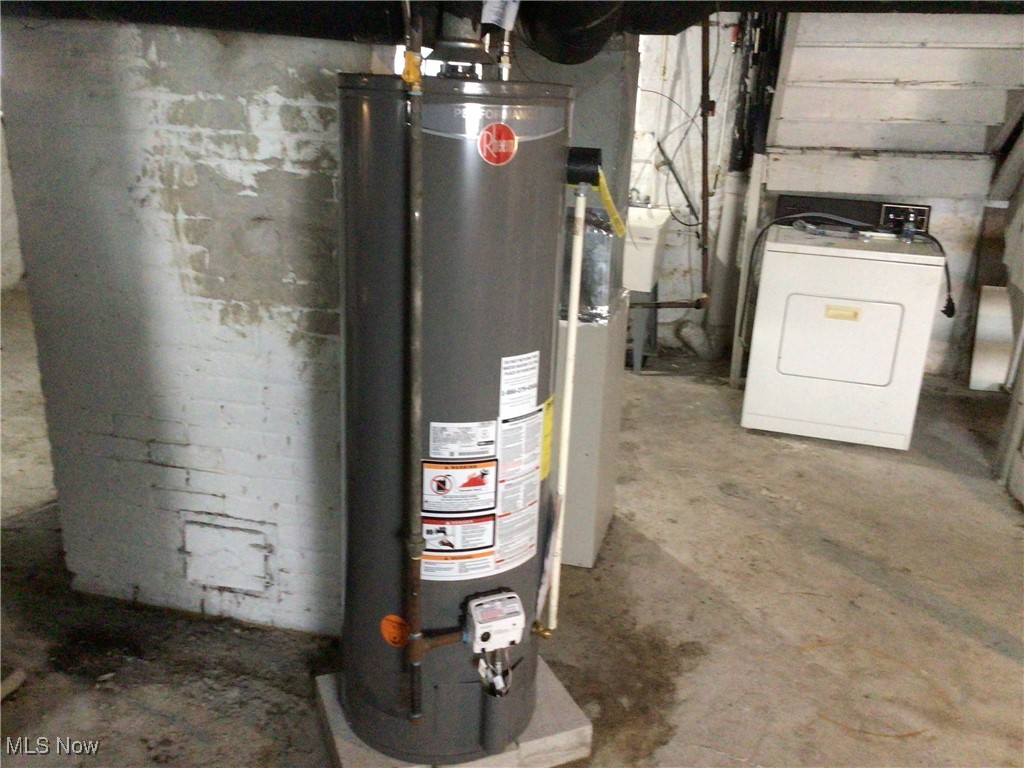 Cleveland, Ohio 44108, United States, 4 Bedrooms Bedrooms, ,2 BathroomsBathrooms,Residential,Active,93288