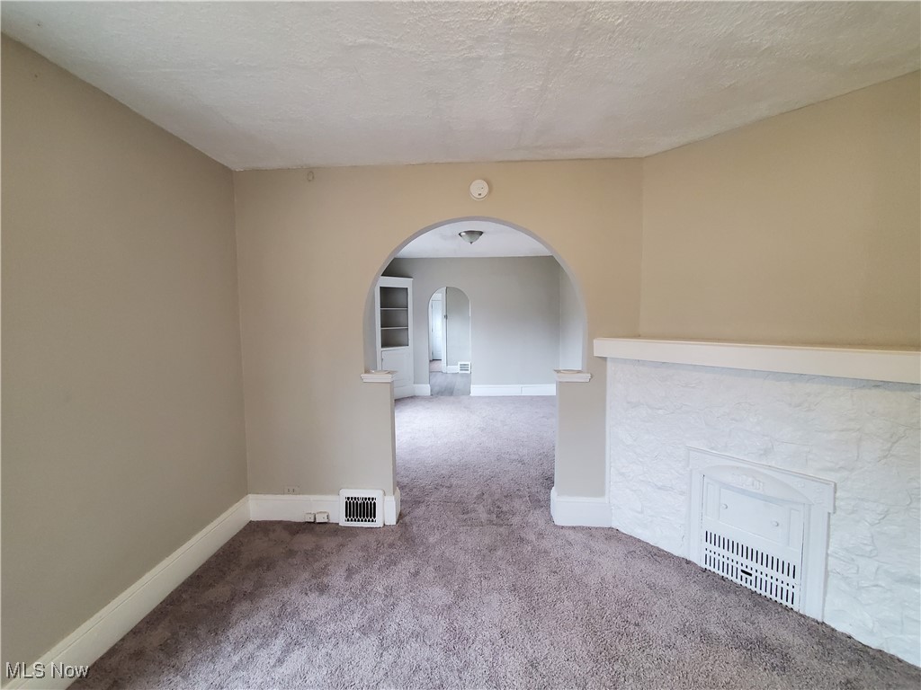 Cleveland, Ohio 44108, United States, 4 Bedrooms Bedrooms, ,2 BathroomsBathrooms,Residential,Active,93288