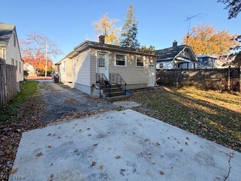 Tiny photo for 1201 Kenmore Avenue SE, Warren, OH 44484 (MLS # 5257464)