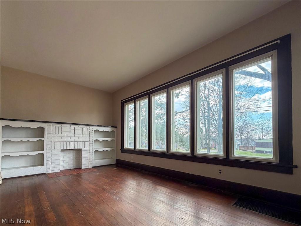 Niles City - Residential