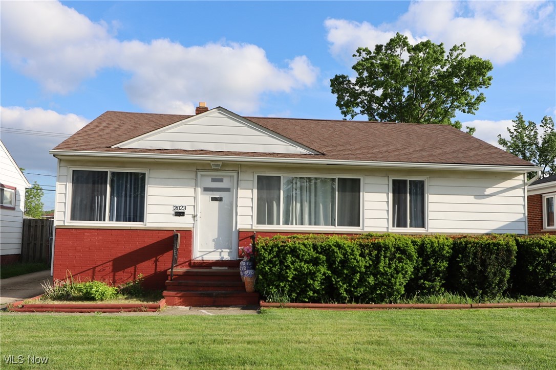 2023 Lincoln Avenue, Parma, Ohio image 1