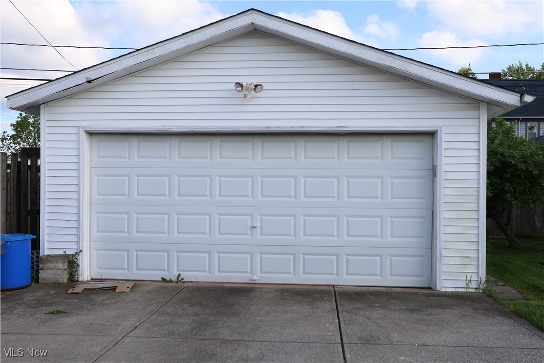 2023 Lincoln Avenue, Parma, Ohio image 2