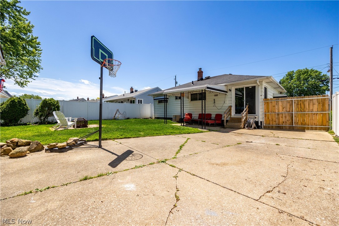 Carl Milstein 01 - Residential