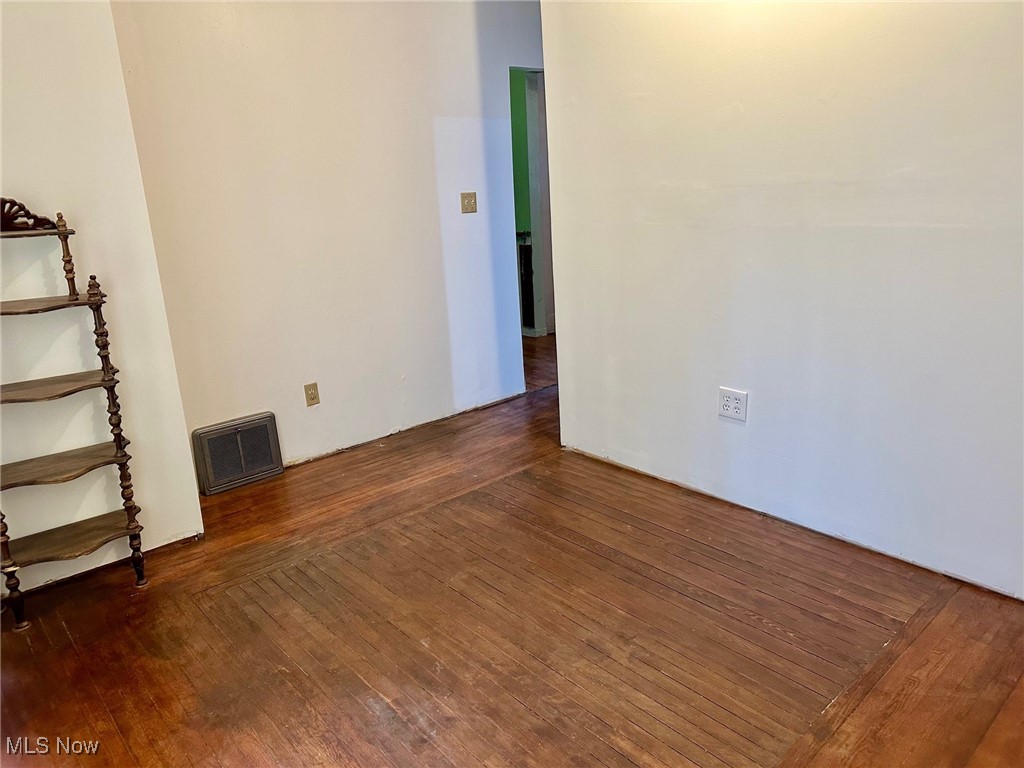 544 E Broad Street, Elyria, Ohio image 7