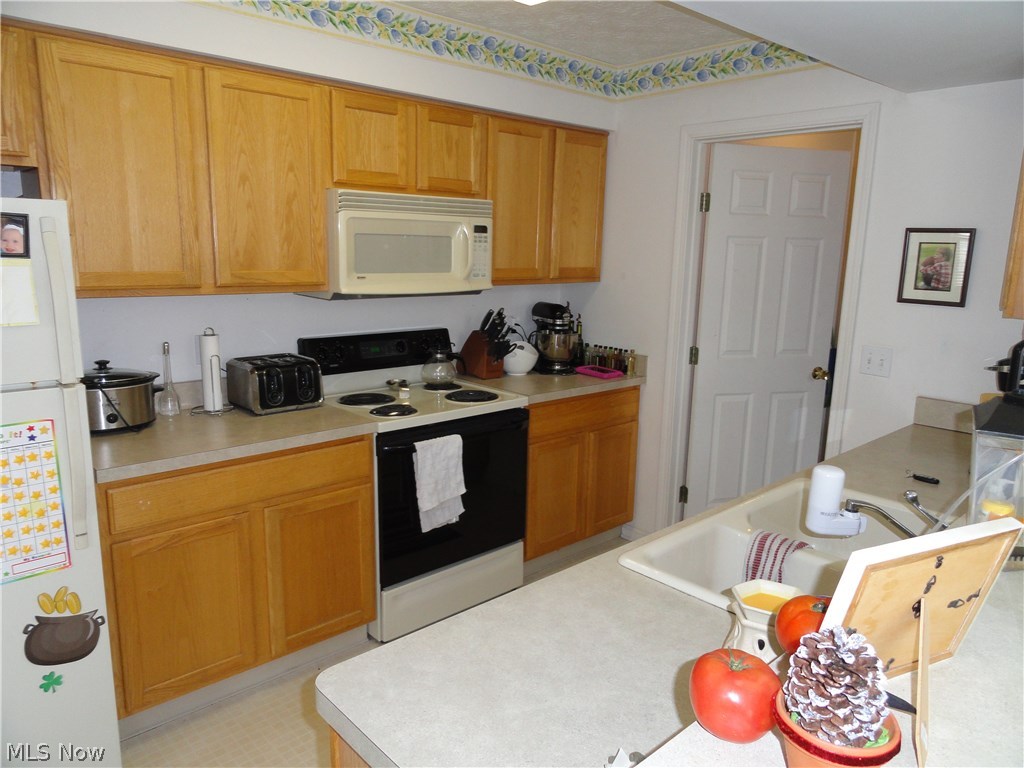 Edgebrook Condo - Residential