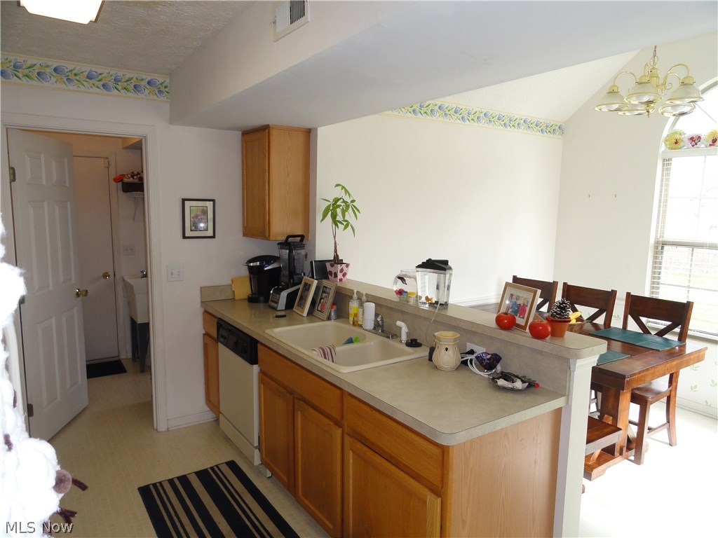 Edgebrook Condo - Residential