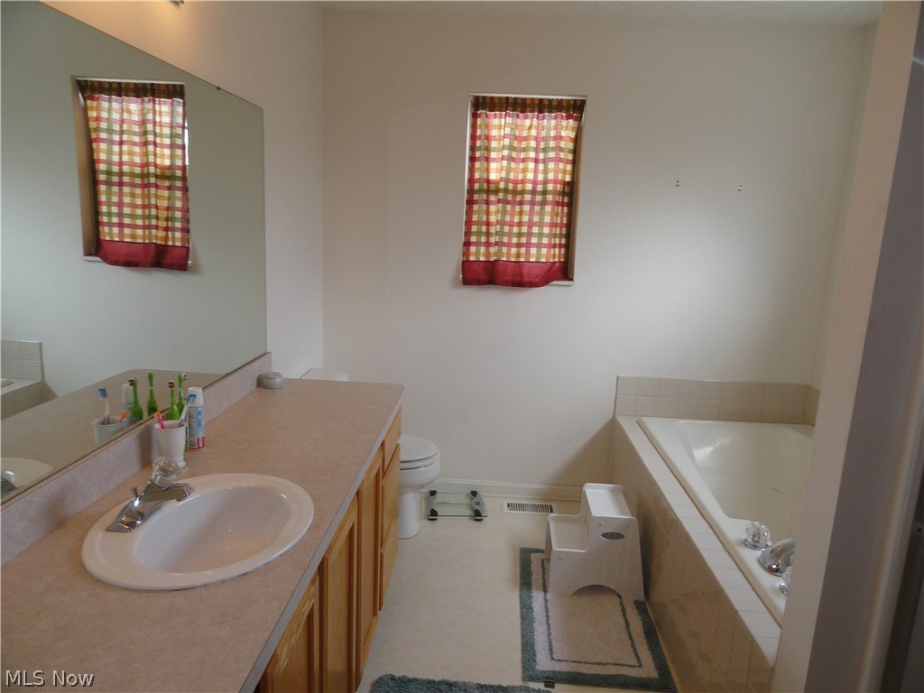 Edgebrook Condo - Residential