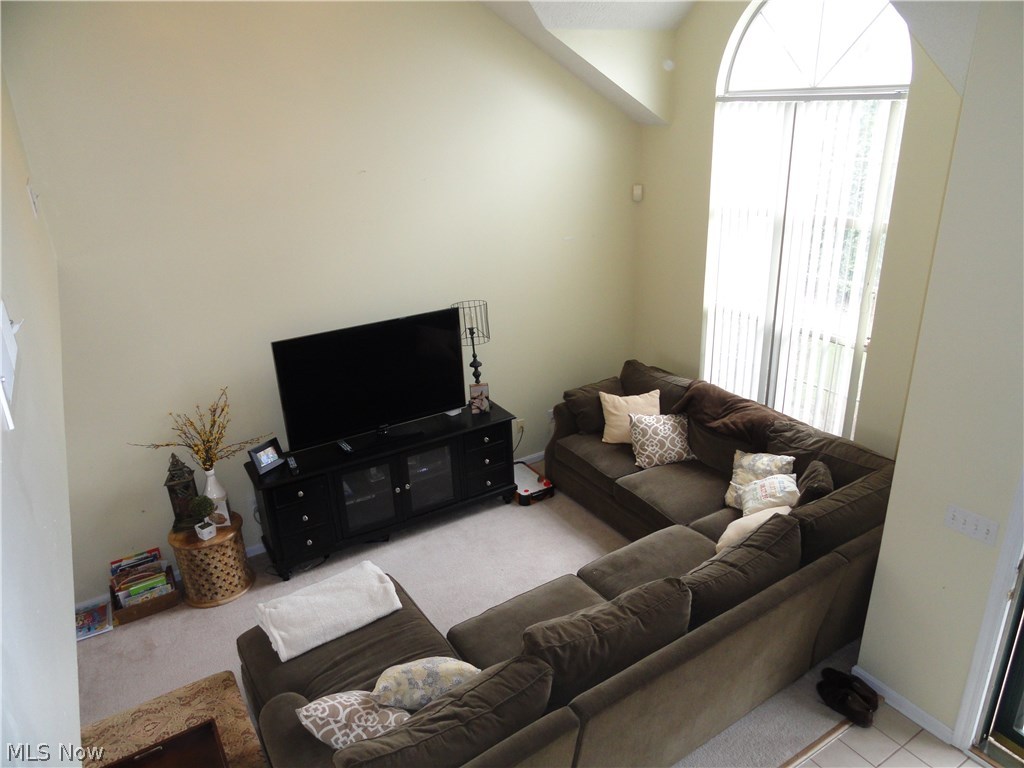 Edgebrook Condo - Residential