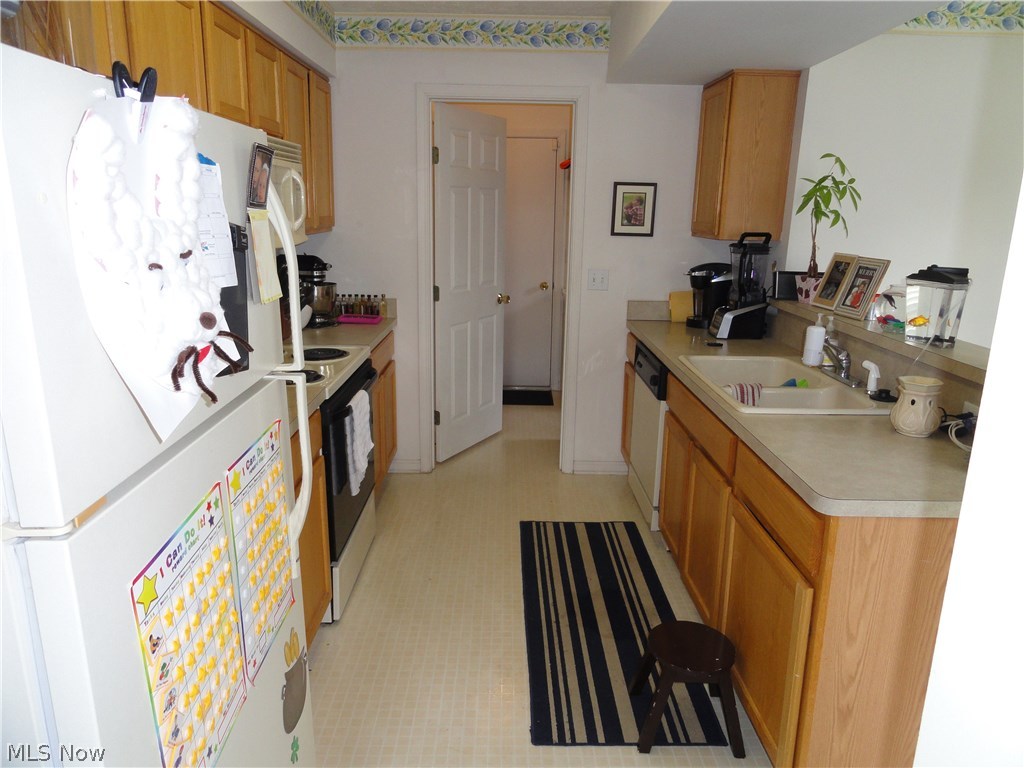 Edgebrook Condo - Residential