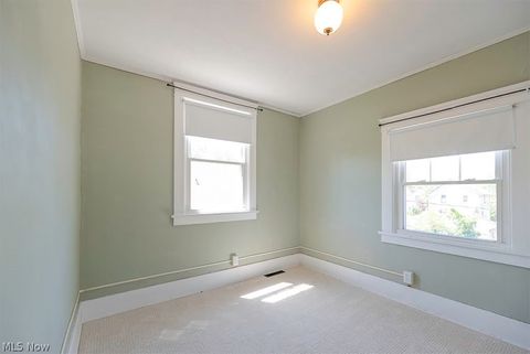 Tiny photo for 227 Roselawn Avenue NE, Warren, OH 44483 (MLS # 5210155)
