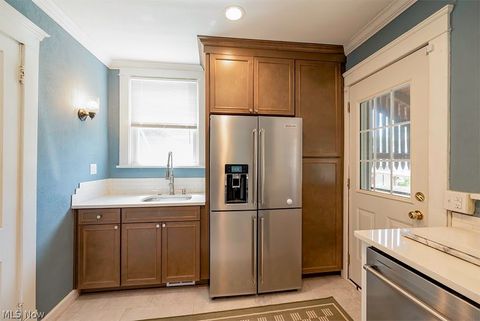 Tiny photo for 227 Roselawn Avenue NE, Warren, OH 44483 (MLS # 5210155)