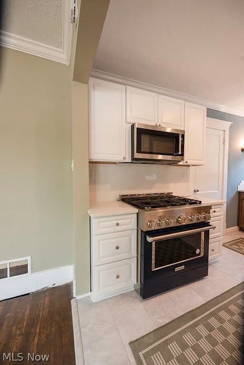 Tiny photo for 227 Roselawn Avenue NE, Warren, OH 44483 (MLS # 5210155)