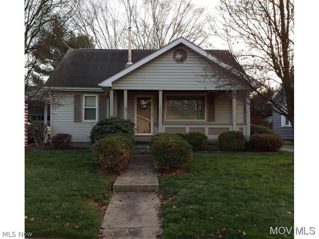 Ranch home with 3 bedrooms, 2 full baths and an unfinished basement with laundry area. Level fenced back yard abutting a cul de sac with a 1 stall detached Garage. Entry to home from side drive way, front or rear deck. 2nd of 2 first floor bedrooms currently used as den/study with french doors leading to back deck. 2nd floor master bedroom has 3 piece bath and separate Wall Mount Heat/Ac unit. Close to Park, Hair Salons, Doctors and Pharmacy. Elem: Williamstown Elementary School Elem/Bus: N JrHigh: Williamstown Jr. High JrHigh/Bus: N High: Williamstown High School High/Bus: N Fire: VOL Police: CTY PossFreeGas: N ;SQFT=Fin L1:1024, Fin L2:372, Fin Bsmt:0, Fin Above:1396, Fin Total:1396, Unfin L1:0, Unfin L2:0, Unfin Bsmt:1024, Unfin Above:1024;GAR= 1 Car Det;PRKG= Off Street, On Street