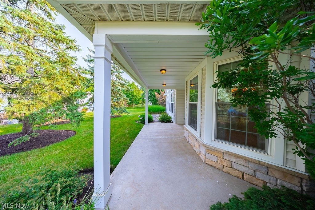 4 Whitaker Cove