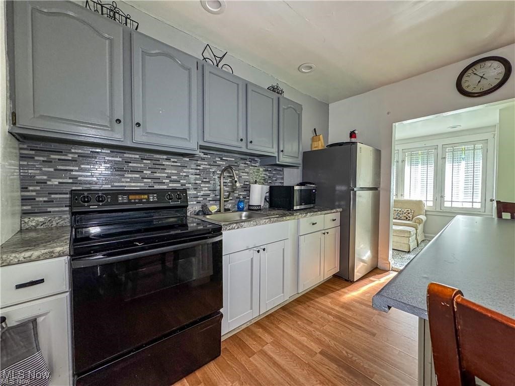 3337 Powers Way, Youngstown, Ohio image 10