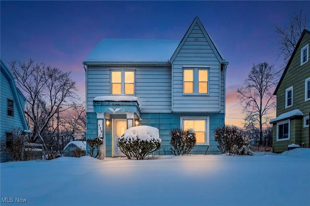 Photo of 123 Ellenwood Avenue, Bedford, OH 44146 (MLS # 5184326)