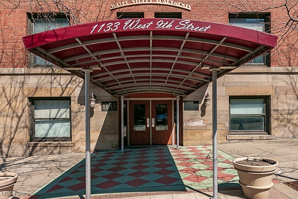 Photo of 1133 W 9th Street #120, Cleveland, OH 44113 (MLS # 5184158)