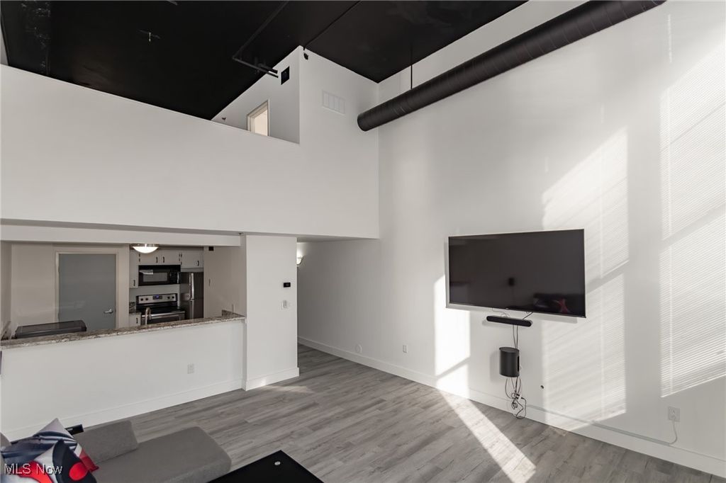 Photo of 1133 W 9th Street #120, Cleveland, OH 44113 (MLS # 5184158)