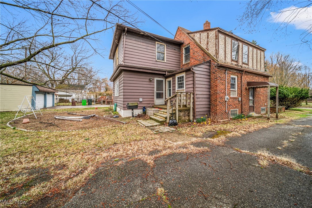 257 E 270th Street, Euclid, Ohio image 5