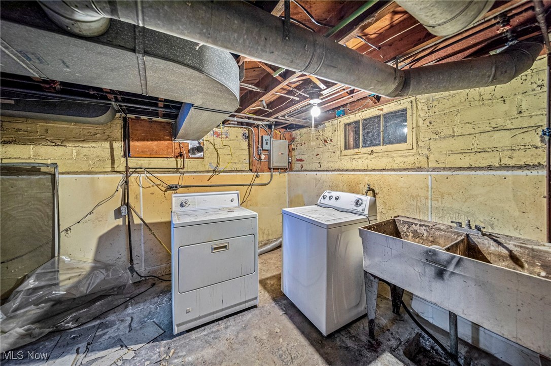 257 E 270th Street, Euclid, Ohio image 36