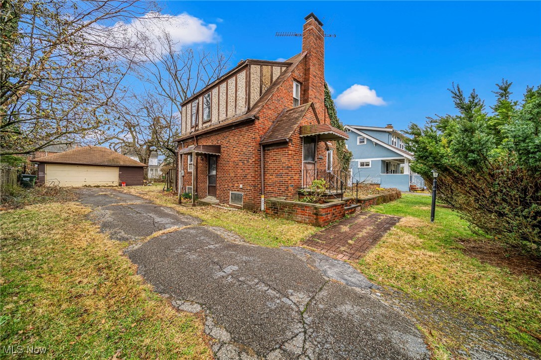 257 E 270th Street, Euclid, Ohio image 3