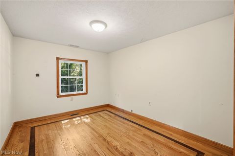 Tiny photo for 10137 Johnnycake Ridge Road, Concord Township, OH 44077 (MLS # 5210352)