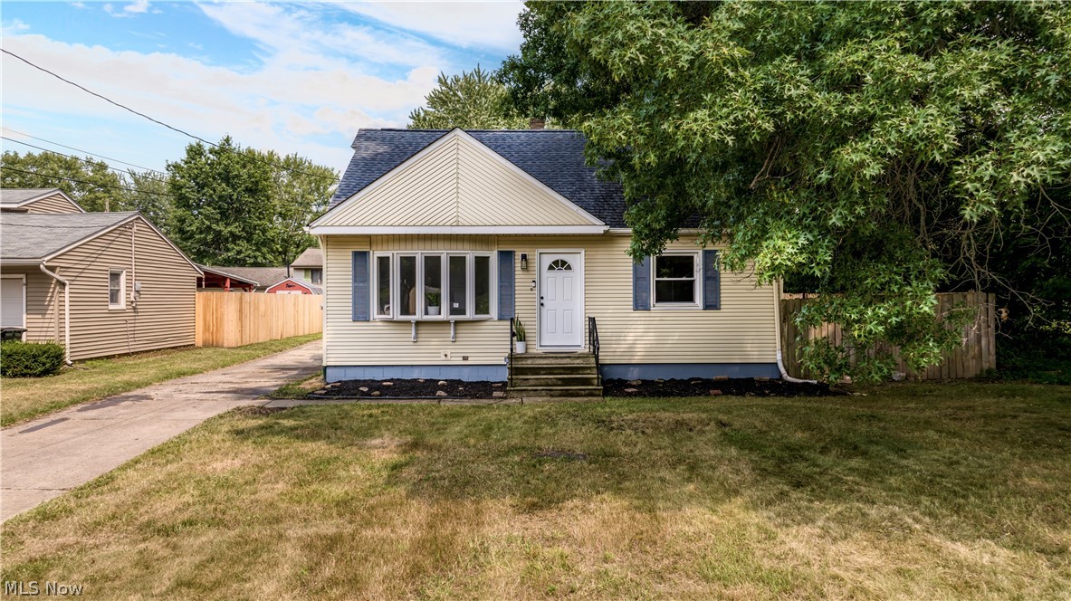 Welcome to a completely remodeled Cape Cod home in the charming neighborhood of Cresthaven! Almost everything in this home has been updated. From a newly renovated kitchen with quartz countertops to fully remodeled bathrooms. The neutral pallet leaves you with full creativity to make this home yours! Improvements include a new furnace, air conditioner, kitchen appliances, sump pump, and water tank. Move in with ease knowing practically everything is new, and live worry-free! Some of the photos are virtually staged to help you visualize the space with furniture in it.