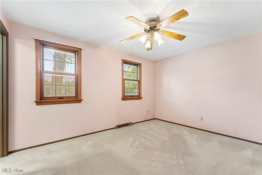 7733 Stonewood Drive, North Canton, Ohio image 15