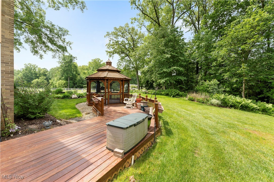 7733 Stonewood Drive, North Canton, Ohio image 35