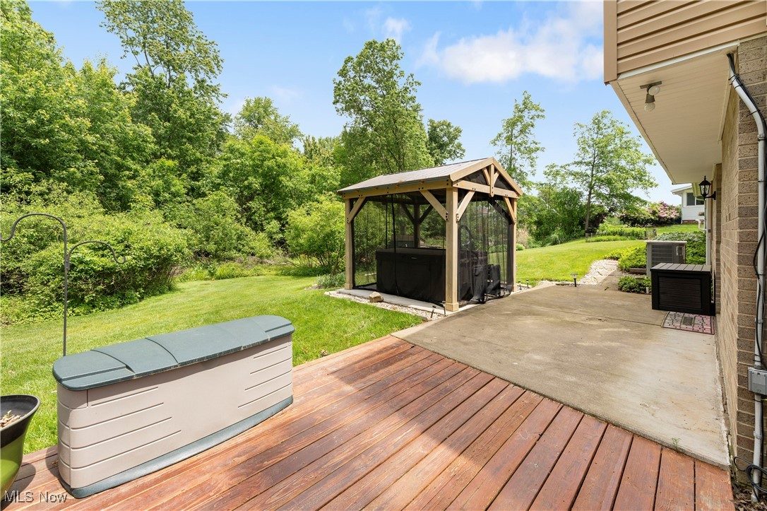 7733 Stonewood Drive, North Canton, Ohio image 30