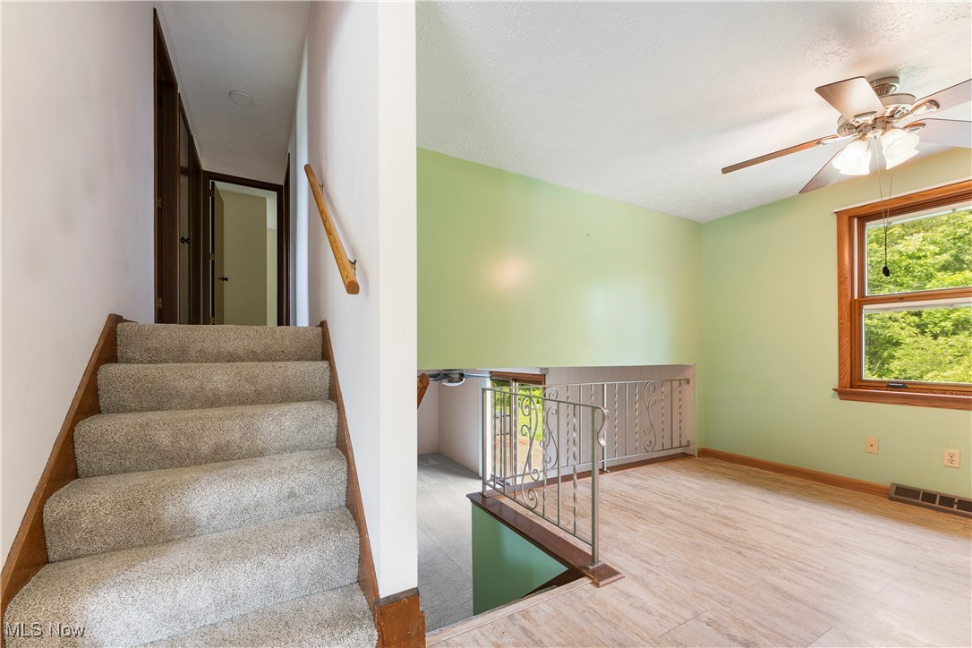 7733 Stonewood Drive, North Canton, Ohio image 11