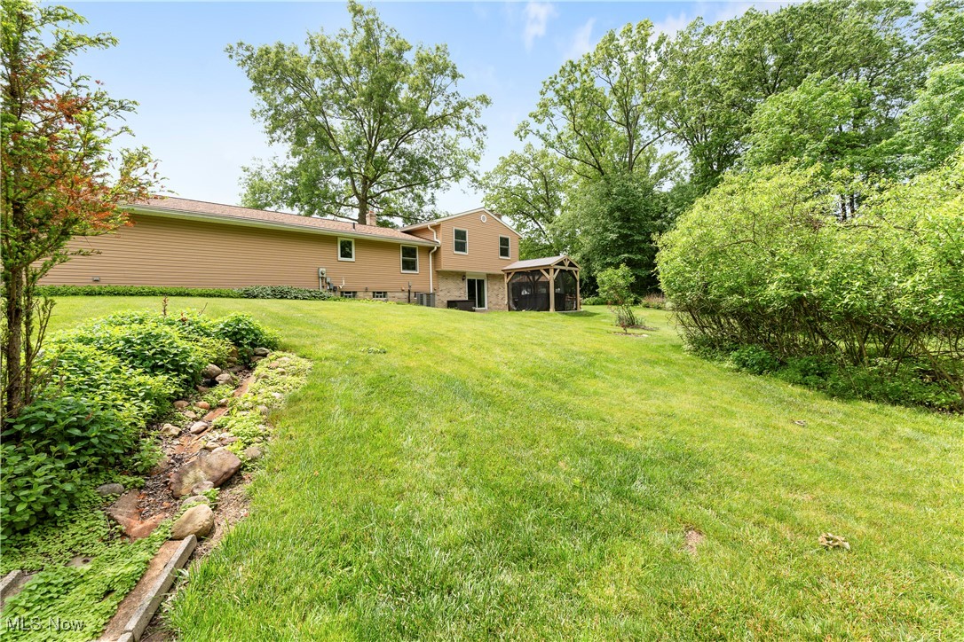 7733 Stonewood Drive, North Canton, Ohio image 33