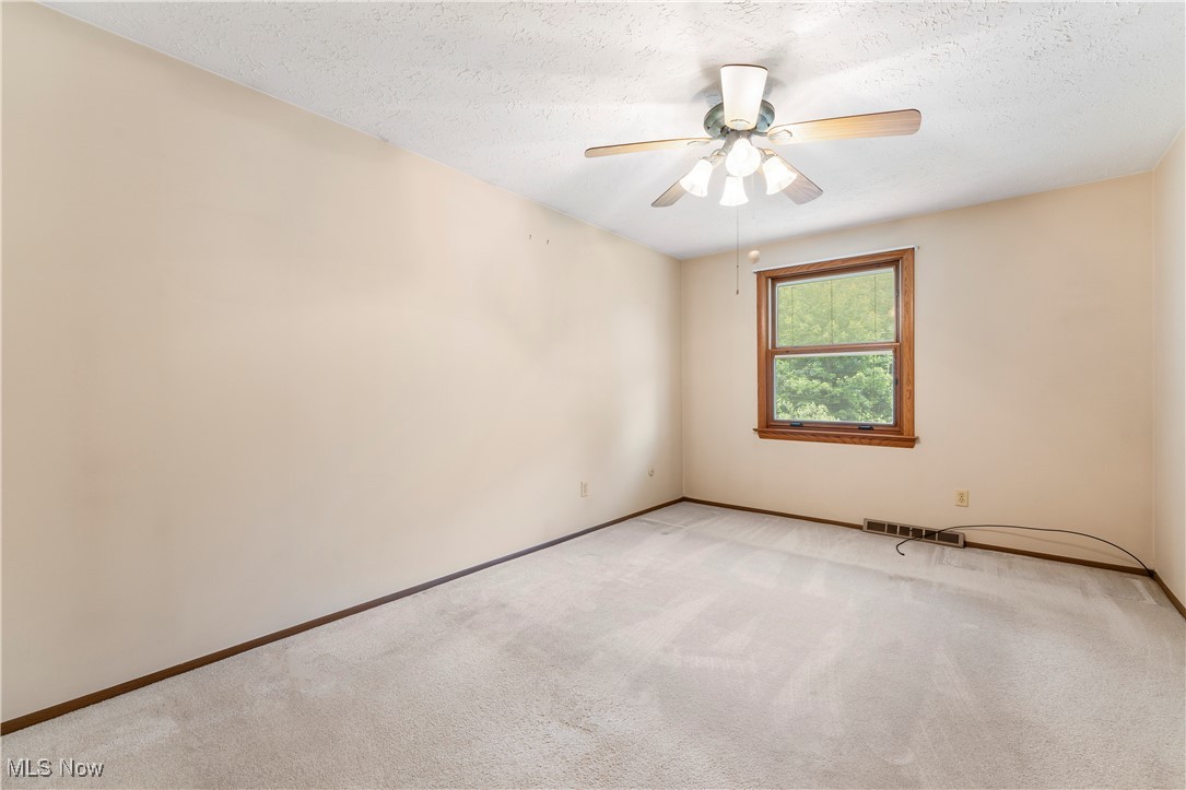 7733 Stonewood Drive, North Canton, Ohio image 17