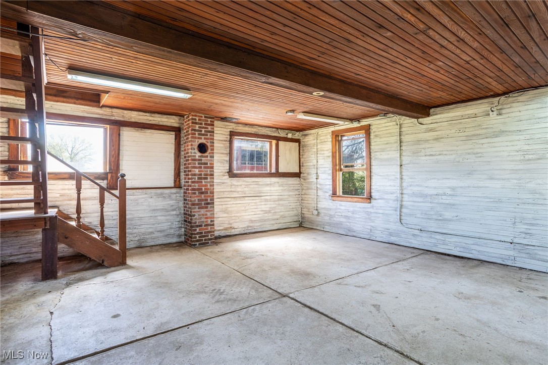 Sanford - Commercial Sale