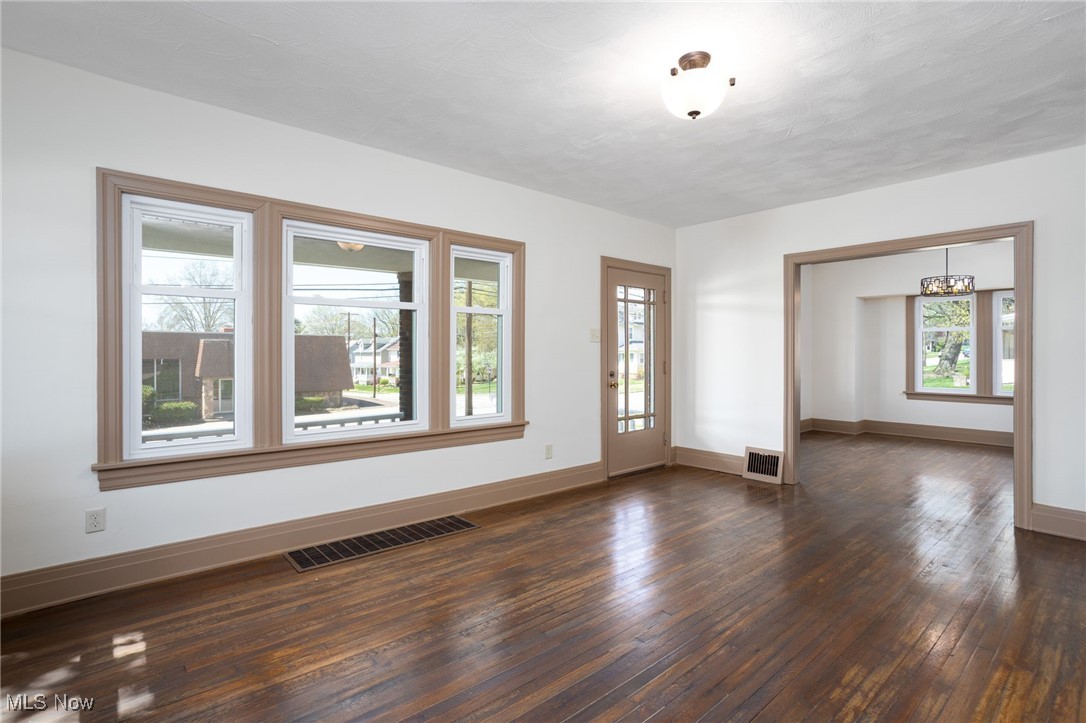 Sanford - Commercial Sale