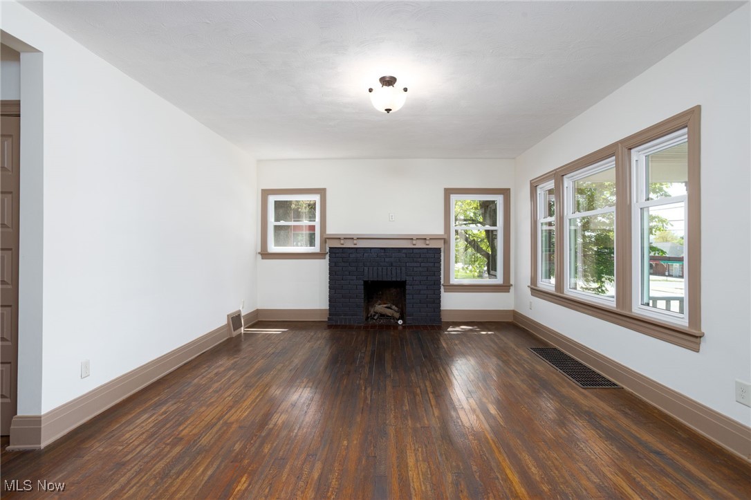 Sanford - Commercial Sale