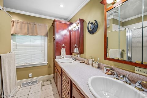 Tiny photo for 4250 Oak Knoll Drive, Boardman, OH 44512 (MLS # 5187165)