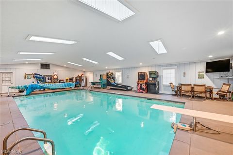 Tiny photo for 4250 Oak Knoll Drive, Boardman, OH 44512 (MLS # 5187165)