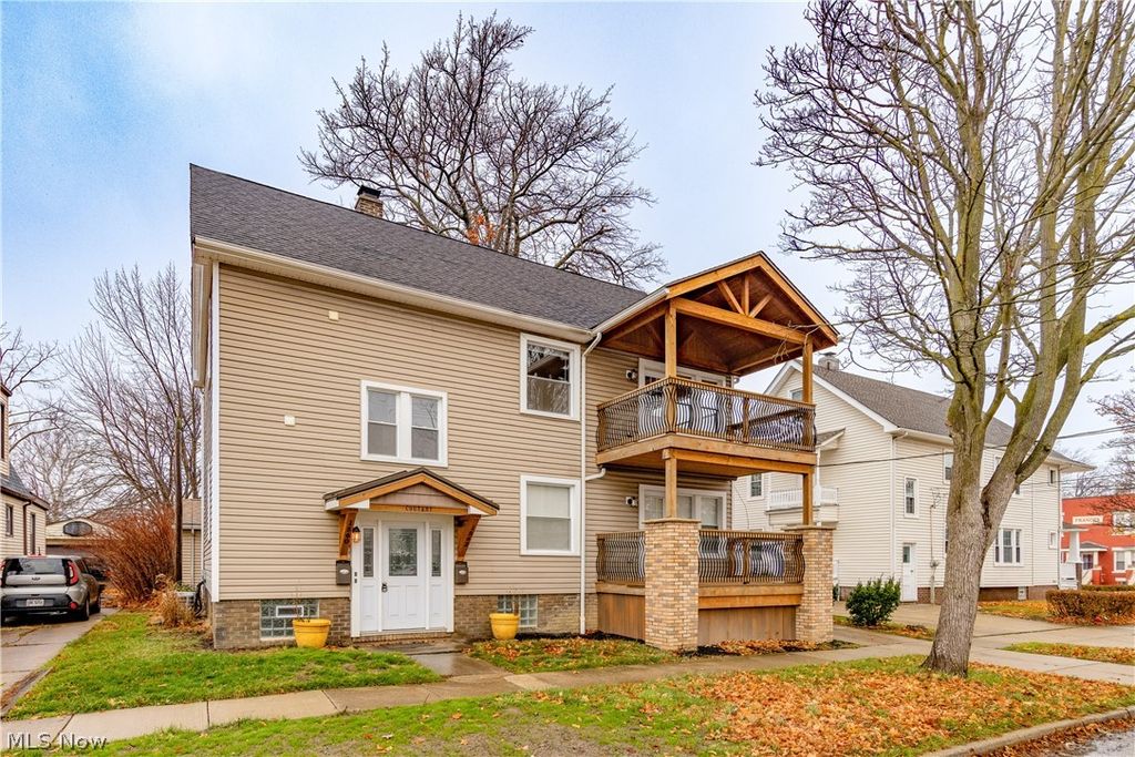 Photo of 1560 Coutant Avenue, Lakewood, OH 44107 (MLS # 5186579)