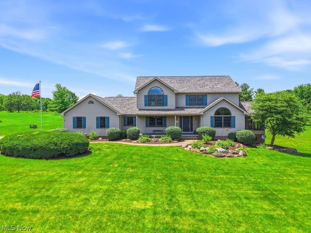 Photo of 2285 Thoroughbred Drive, Wadsworth, OH 44281 (MLS # 5217956)