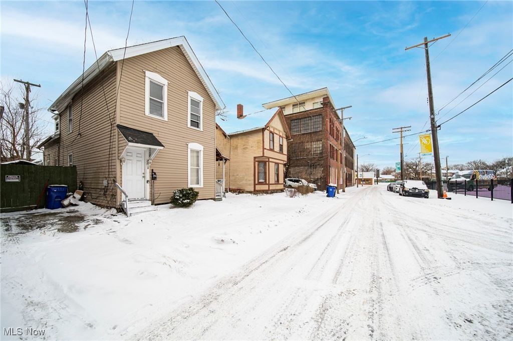 Photo of 2449 Castle Avenue, Cleveland, OH 44113 (MLS # 5178759)