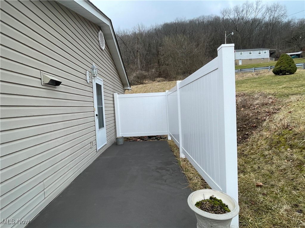 304 Liberty Avenue, Weirton, West Virginia image 2