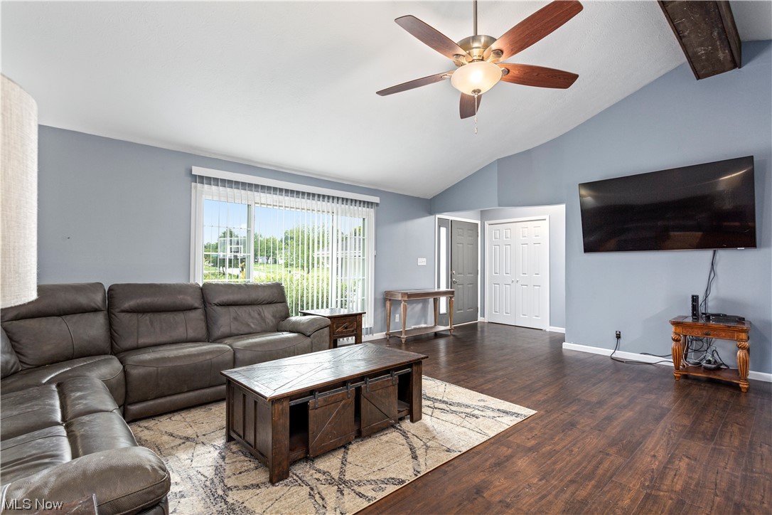 Royal Blvd - Residential