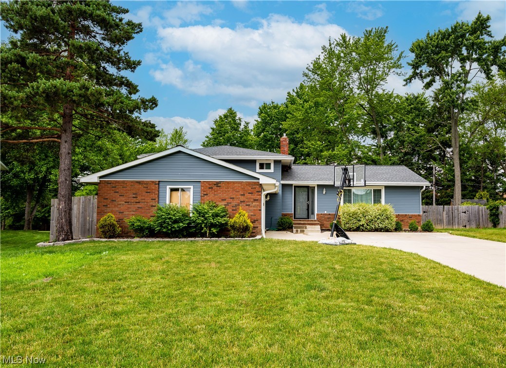 Royal Blvd - Residential