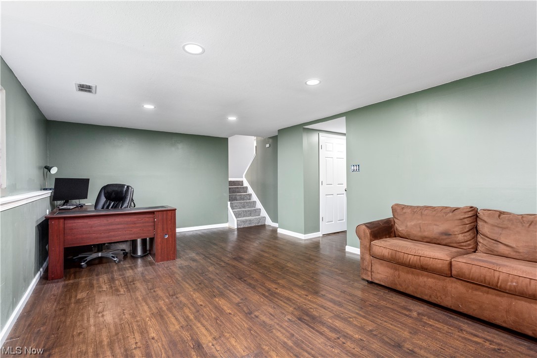 Royal Blvd - Residential